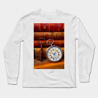 Classic Pocketwatch With old Books And Skeleton Key Long Sleeve T-Shirt